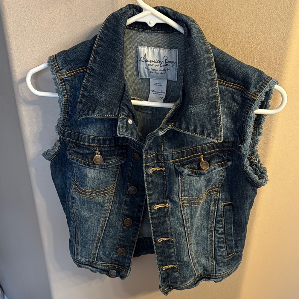 American Rag Jean vest